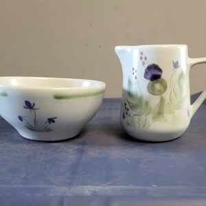 VINTAGE BUCHAN STONWARE CREAMER AND SUGAR BOWL..made In Scotland
